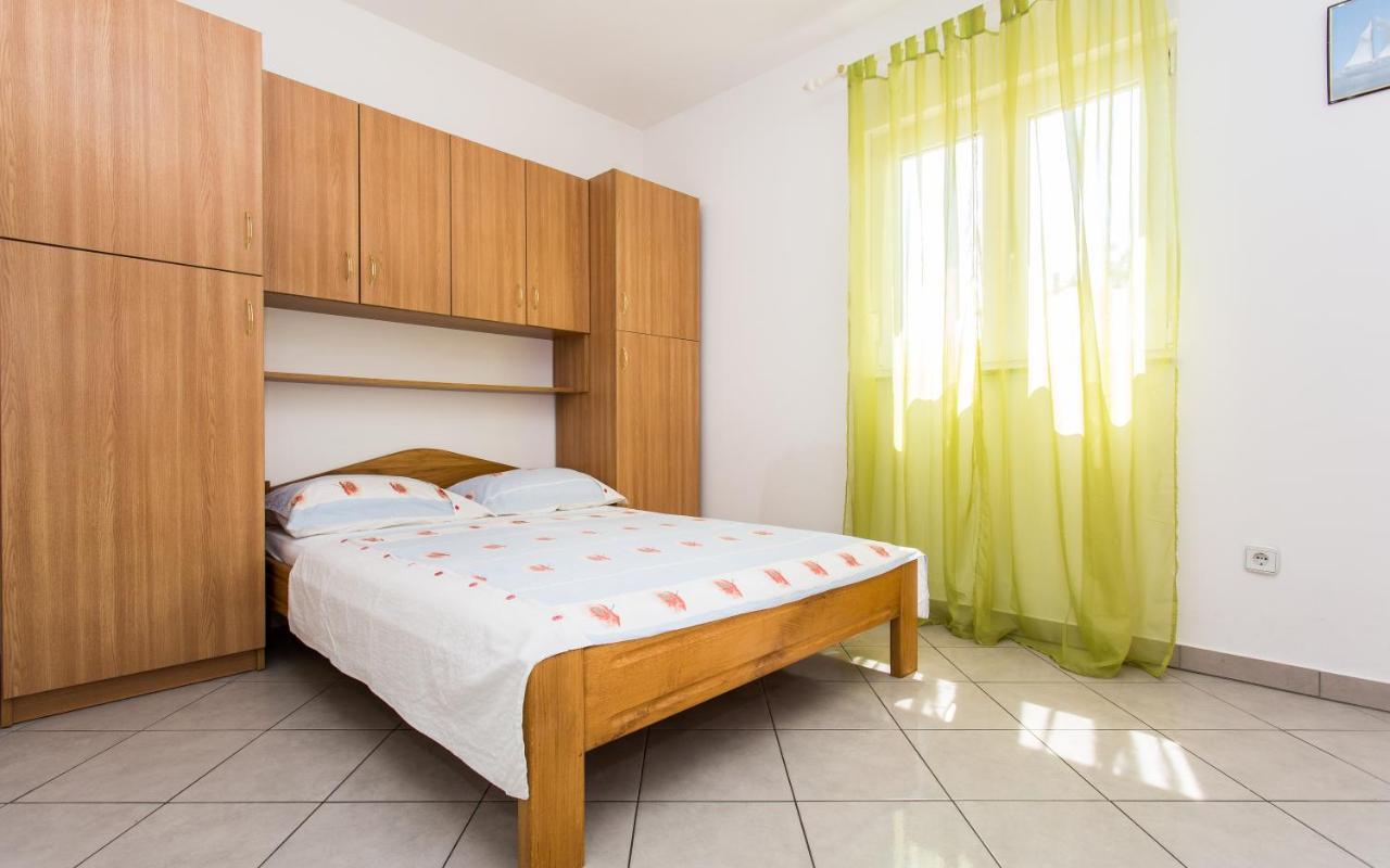 Apartman Justinic Šilo Exterior foto