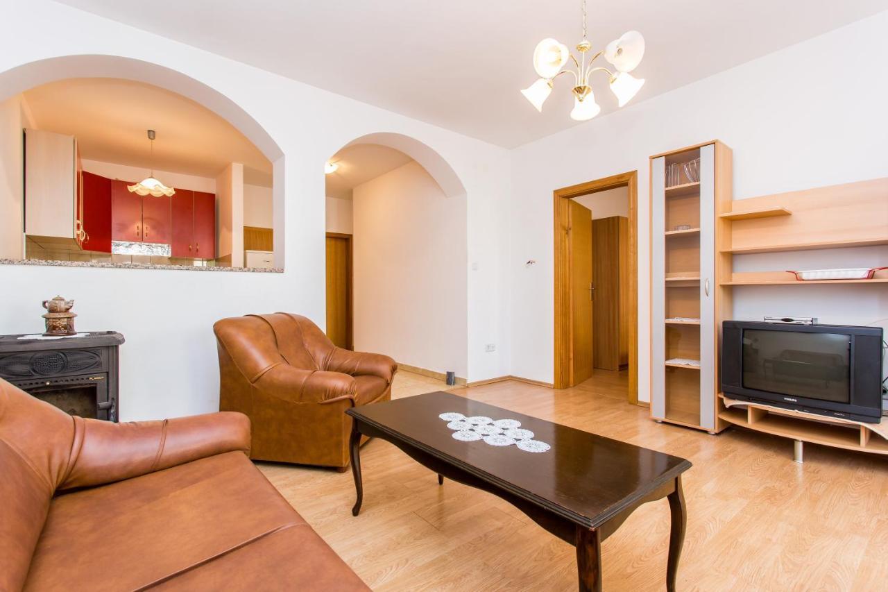 Apartman Justinic Šilo Cameră foto