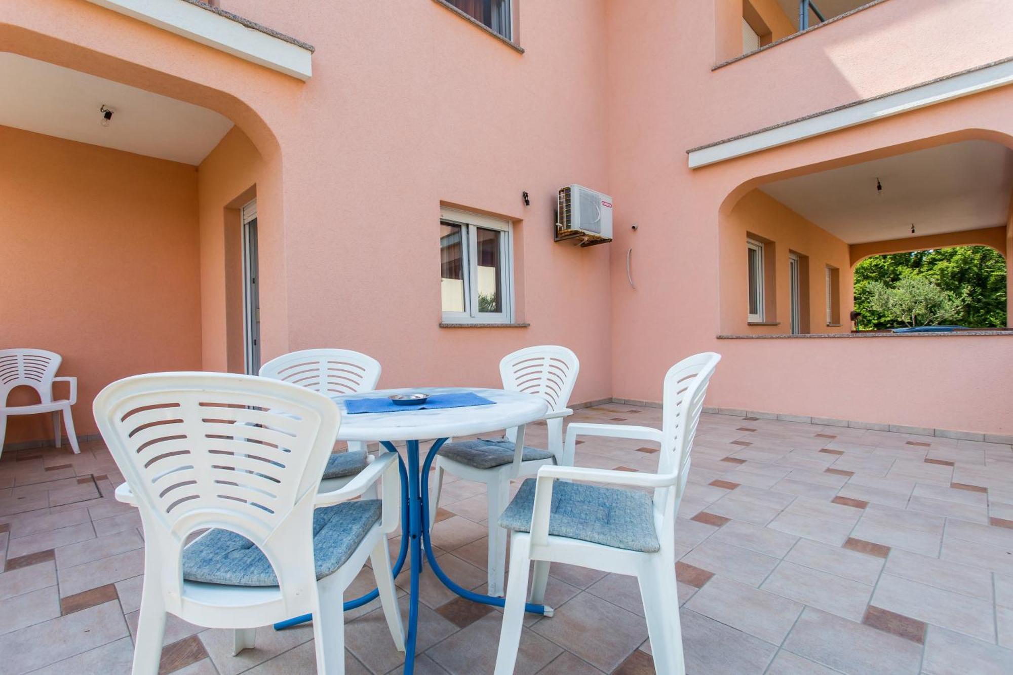 Apartman Justinic Šilo Cameră foto